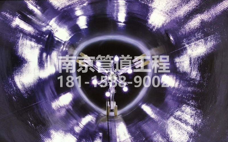 225莲花南苑管道修复