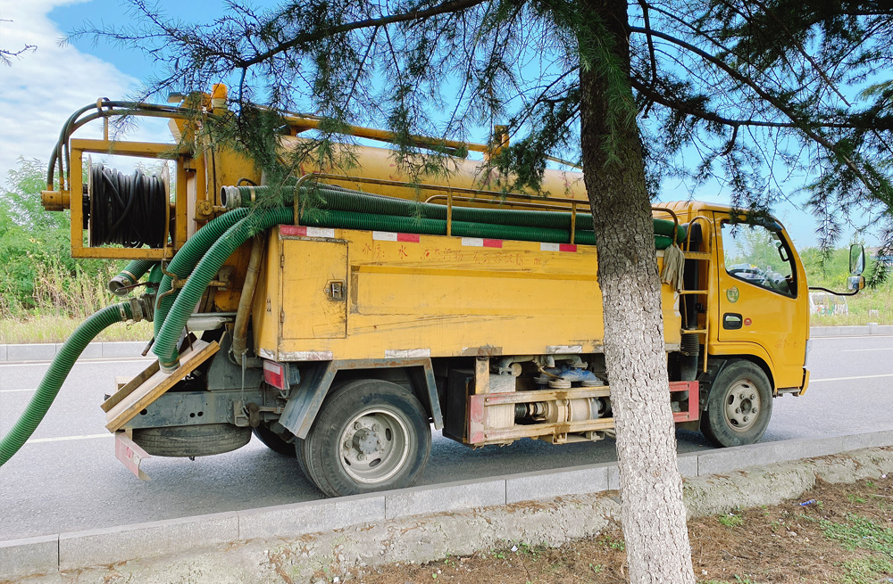 283莲花南苑清洗抽粪车